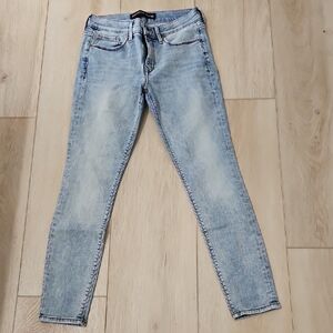 Express Light Wash Skinny Jeans